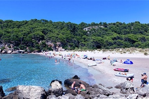 Hidden beaches in Menorca