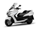 Alquiler de motos Menorca Yamaha Magesty